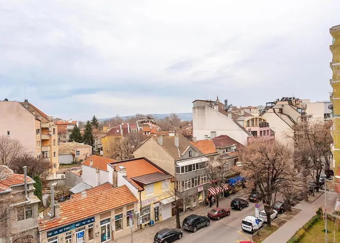 Private In The Centre * Varna