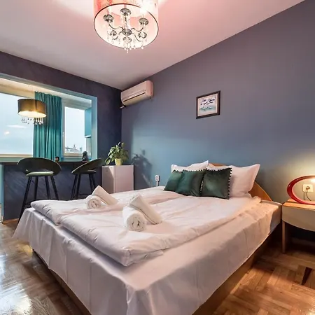 Budget In The Heart Of * Varna